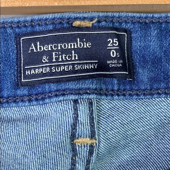 Abercrombie & Fitch  jeans - Picture 8 of 9